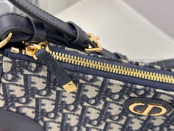 디올 몽테인 원더러스트 미니백