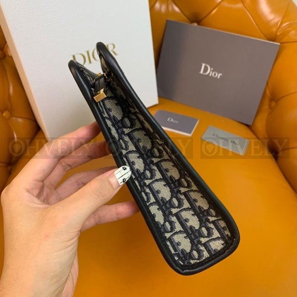 디올 30 몽테인 파우치 미디움