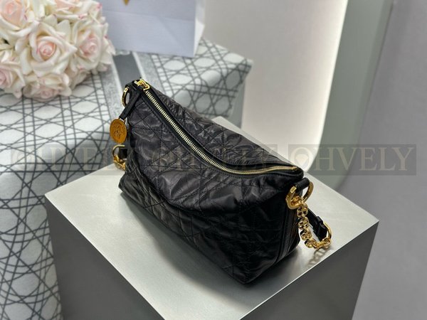 디올 매크로까나쥬 크링클 스타 체인 호보백