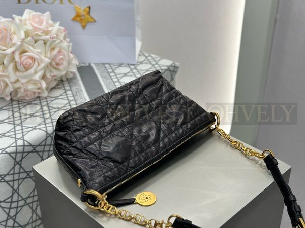 디올 매크로까나쥬 크링클 스타 체인 호보백