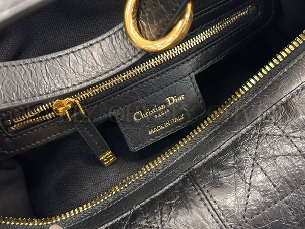 디올 매크로까나쥬 크링클 디저니 백