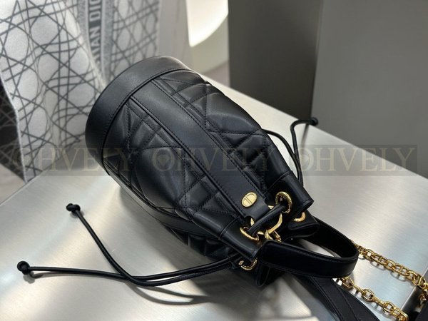 디올 매크로까나쥬 카로 스몰 백팩