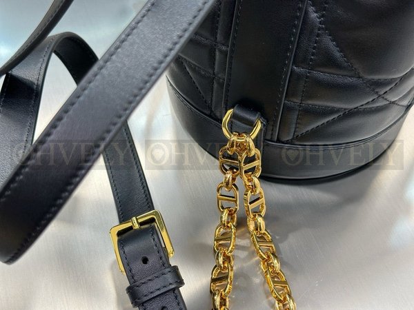 디올 매크로까나쥬 카로 스몰 백팩