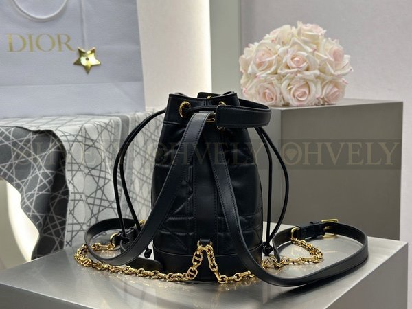 디올 매크로까나쥬 카로 스몰 백팩