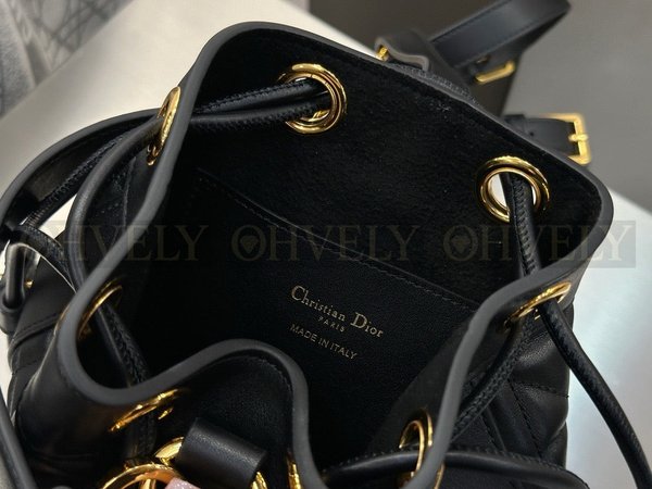 디올 매크로까나쥬 카로 스몰 백팩