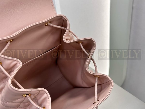 디올 매크로까나쥬 카로 백팩 미디움