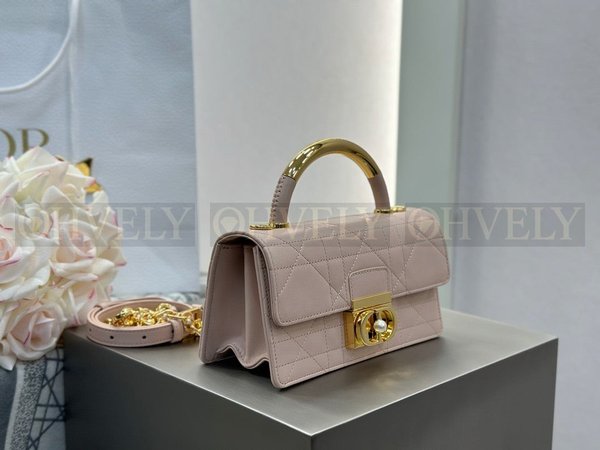 디올 매크로까나쥬 앙주백