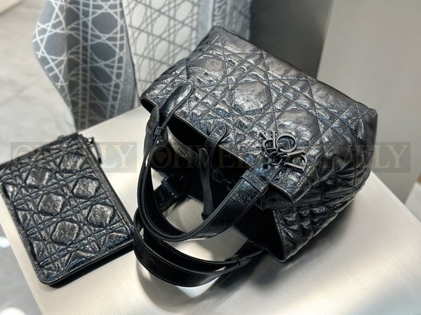 디올 매크로까나쥬 뚜주흐백 스몰