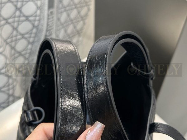 디올 매크로까나쥬 뚜주흐백 미디움