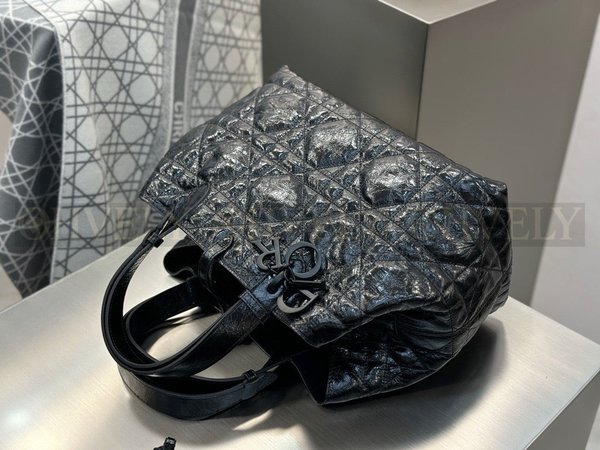 디올 매크로까나쥬 뚜주흐백 미디움