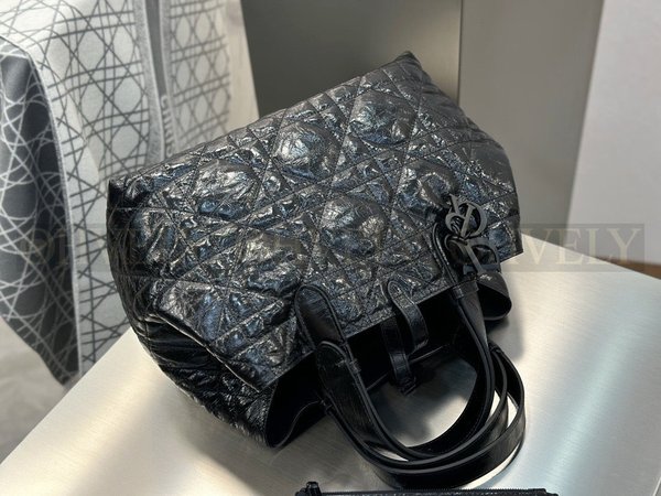 디올 매크로까나쥬 뚜주흐백 미디움