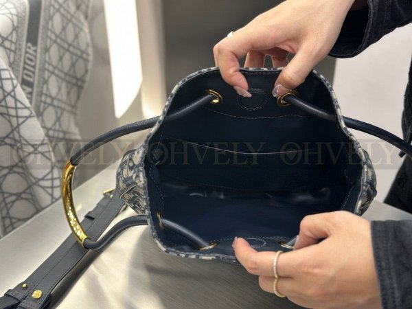 디올 오블리크 노리타 숄더백 미디움