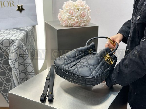 디올 매크로까나쥬 노리타 숄더백 미디움