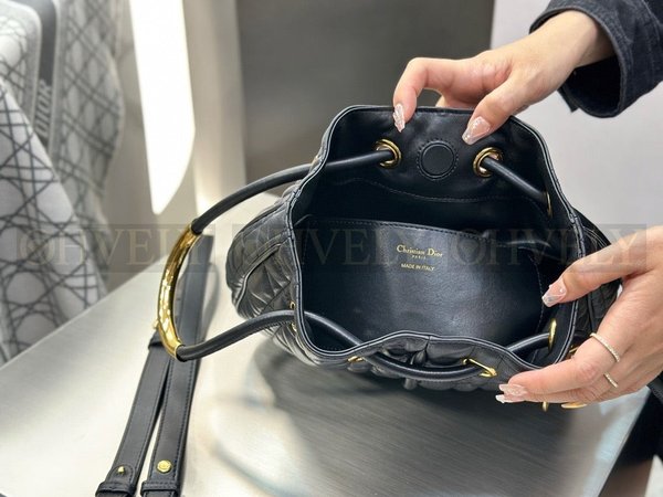 디올 매크로까나쥬 노리타 숄더백 미디움