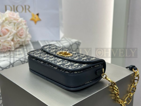 디올 30몽테인 에비뉴