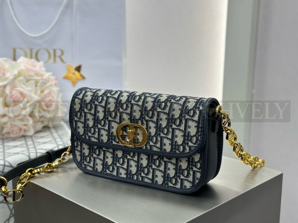 디올 30몽테인 에비뉴