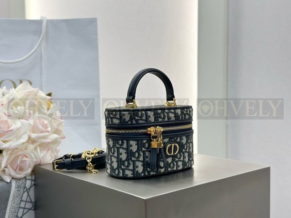 디올 30몽테인 베니티 케이스