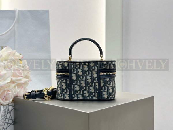 디올 30몽테인 베니티 케이스