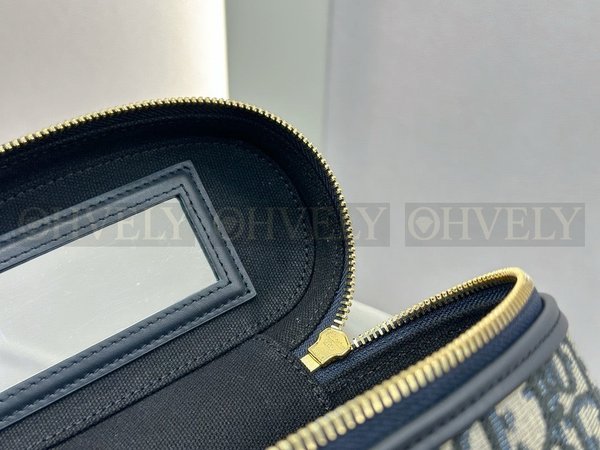 디올 30몽테인 베니티 케이스