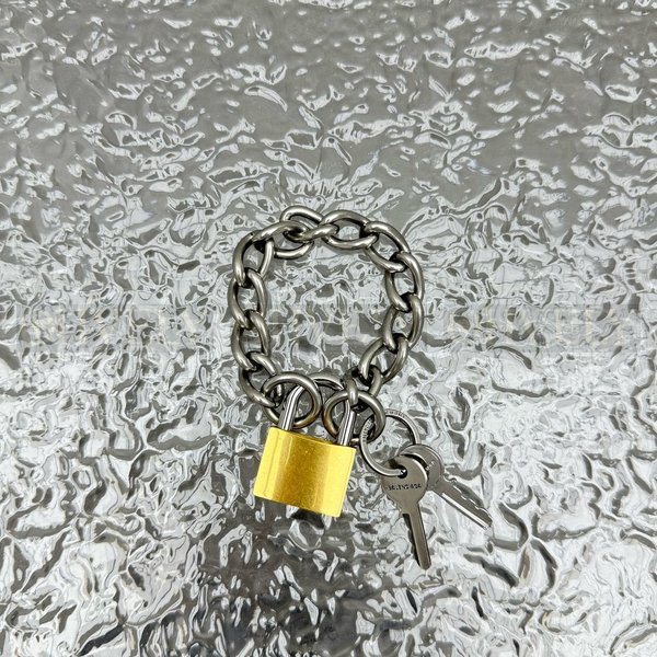 발렌시아가 락 키체인 네크리스