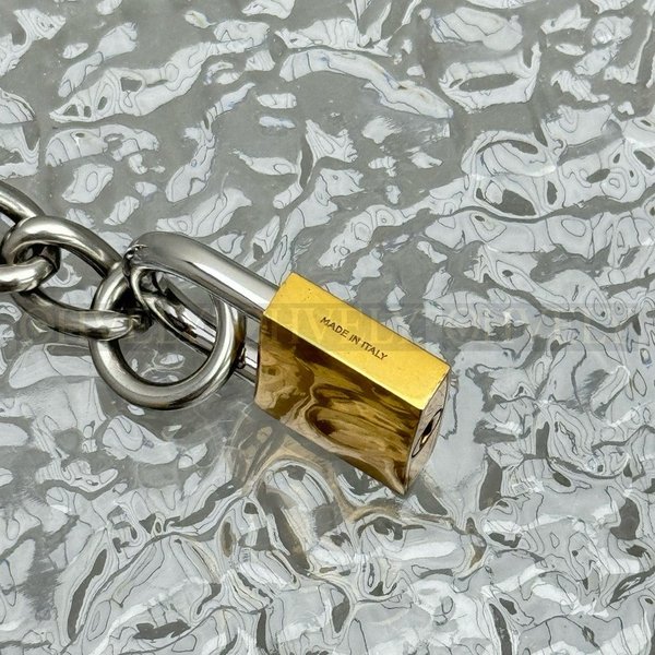 발렌시아가 락 키체인 네크리스