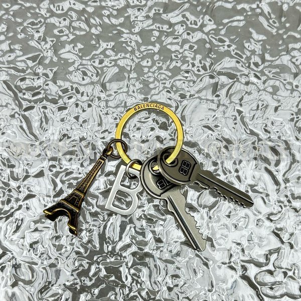 발렌시아가 르 시티 에펠 키링