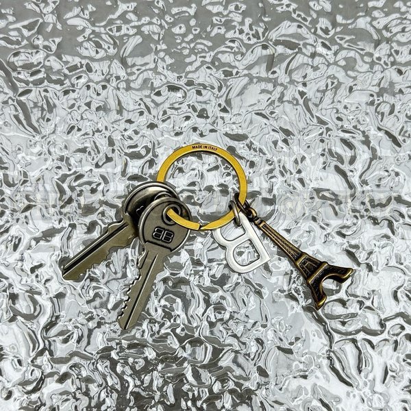 발렌시아가 르 시티 에펠 키링