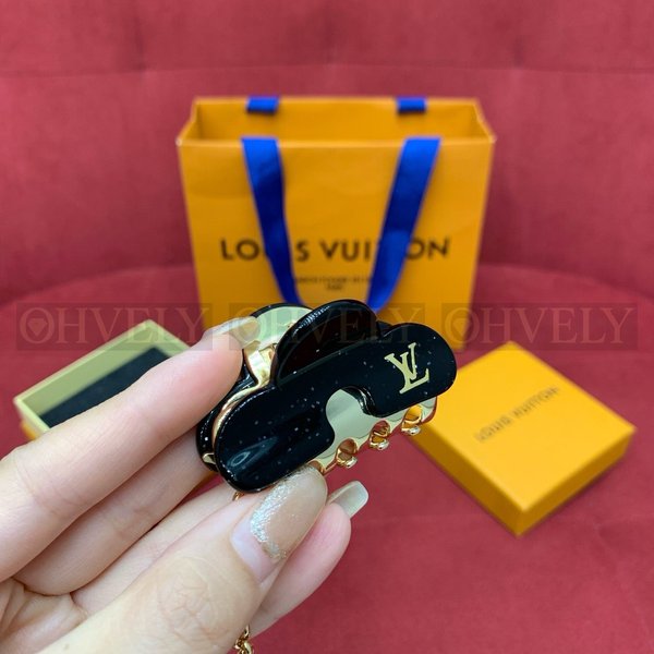 루이비통 헤어 클립 백 참 1