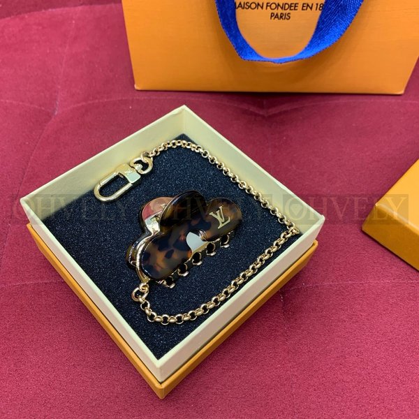 루이비통 헤어 클립 백 참 2