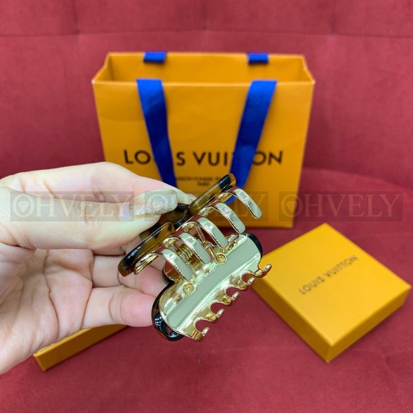 루이비통 헤어 클립 백 참 2