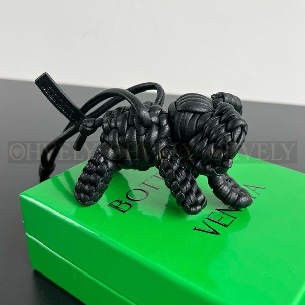 보테가 베네타 엘리펀트 백참