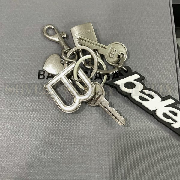 발렌시아가 키링