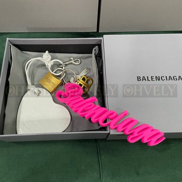 발렌시아가 키링