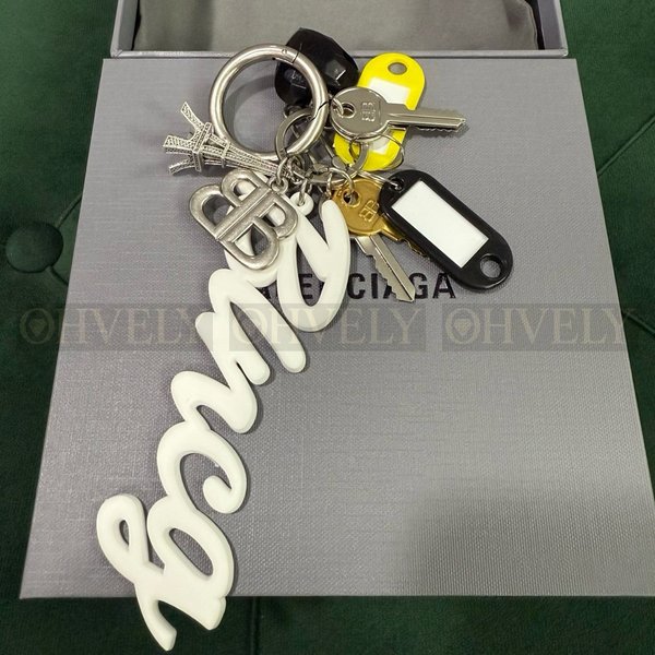 발렌시아가 키링