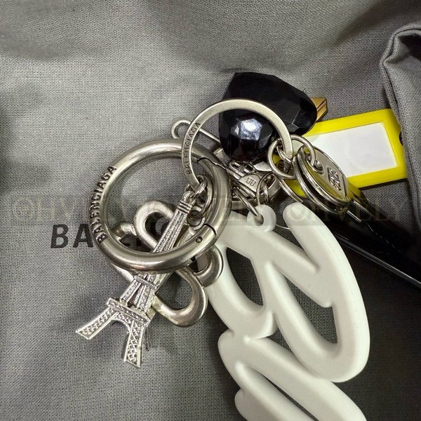 발렌시아가 키링