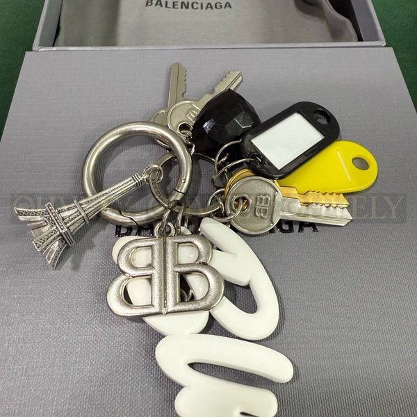 발렌시아가 키링