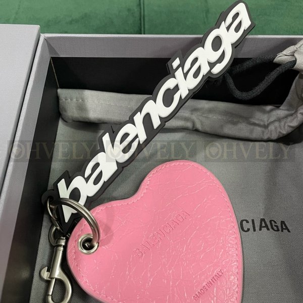 발렌시아가 키링