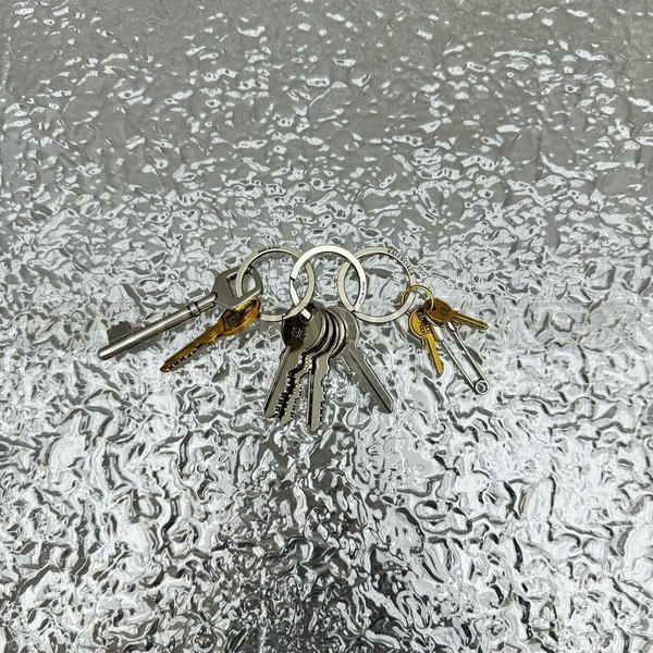 발렌시아가 올드스쿨 키링