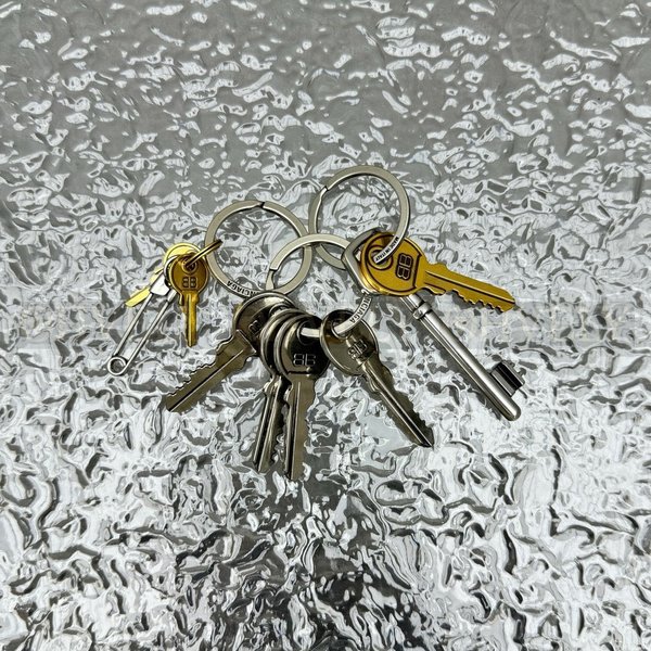 발렌시아가 올드스쿨 키링