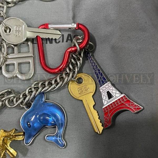 발렌시아가 키링