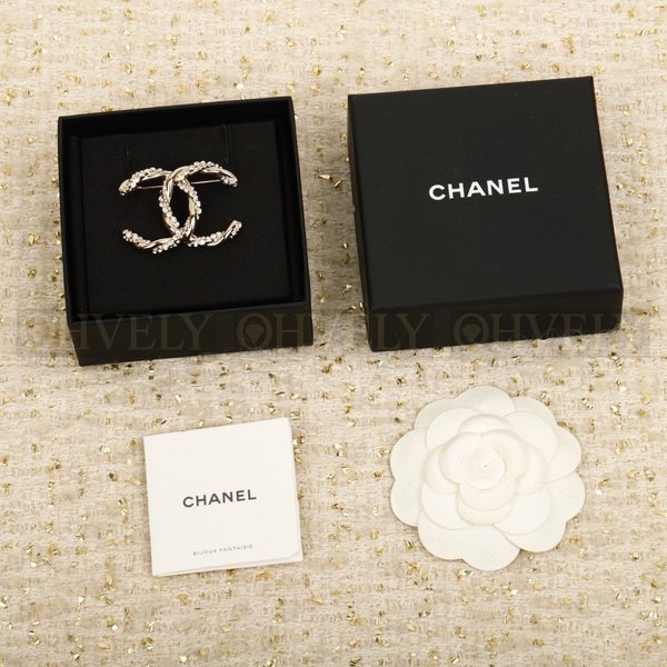 샤넬 브로치
