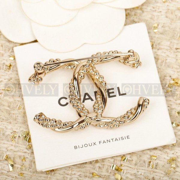 샤넬 브로치