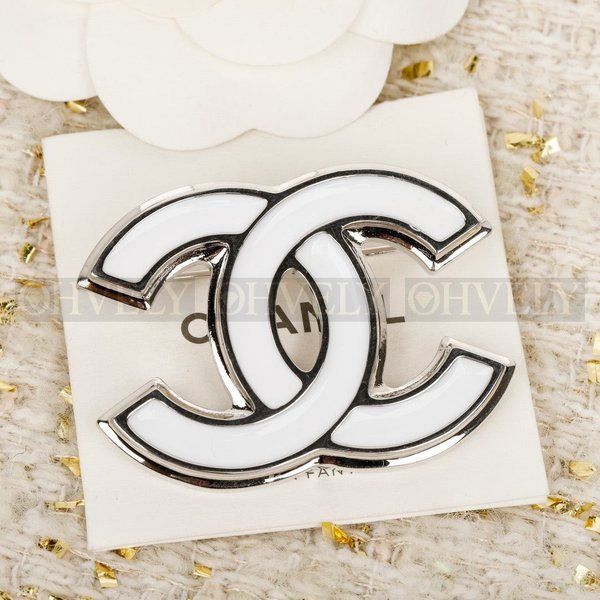 샤넬 브로치