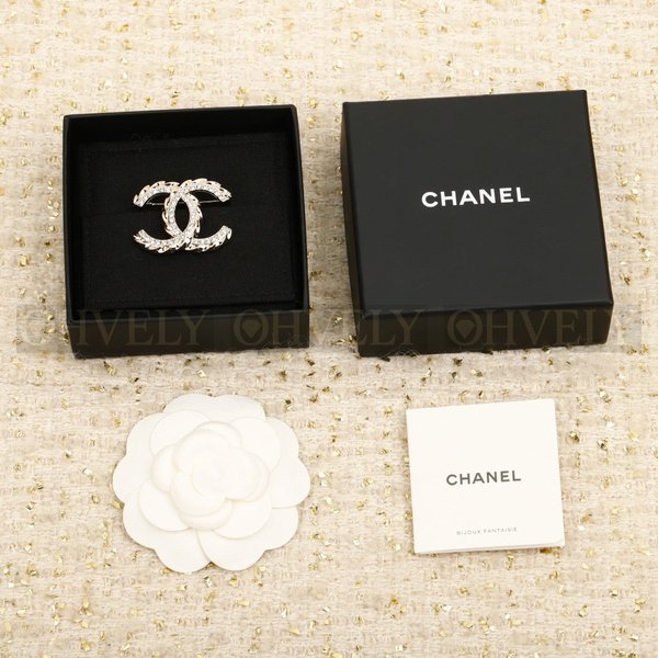 샤넬 브로치