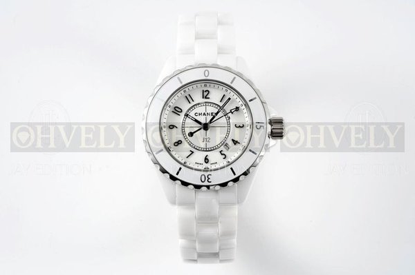샤넬 J12 워치 33mm 화이트 쿼츠