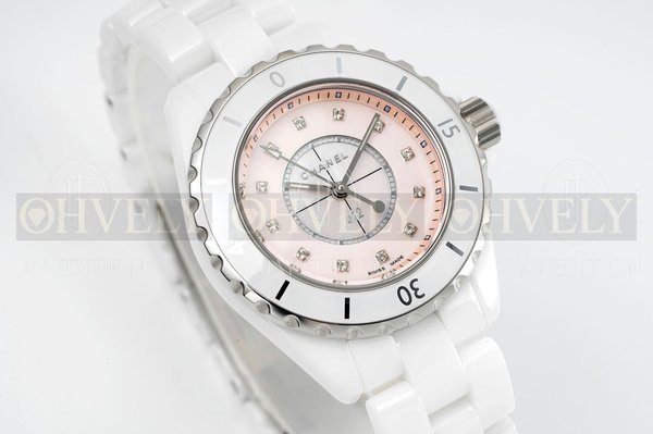 샤넬 J12 워치 33mm 핑크 다이아 인디케이터 쿼츠