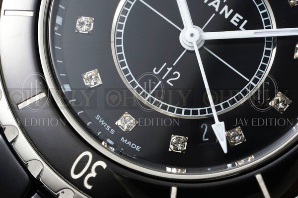 샤넬 J12 워치 33mm 블랙 다이아 인디케이터 쿼츠