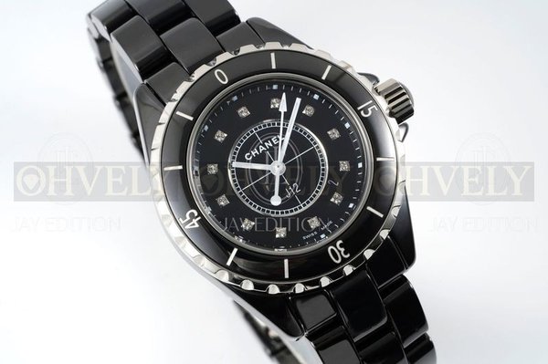 샤넬 J12 워치 33mm 블랙 다이아 인디케이터 쿼츠
