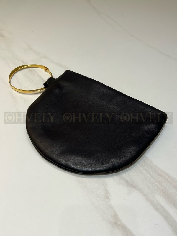 더로우 지오 레더 브레이슬릿 클러치