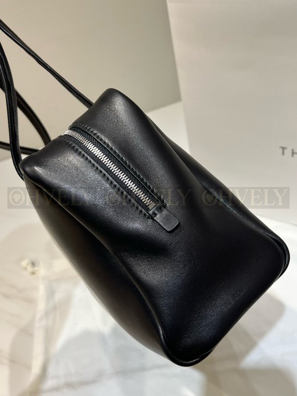 더로우 아스트라 볼링백